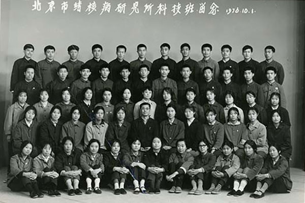 1976年我院开设的科技班。招收60名学生，学制两年。