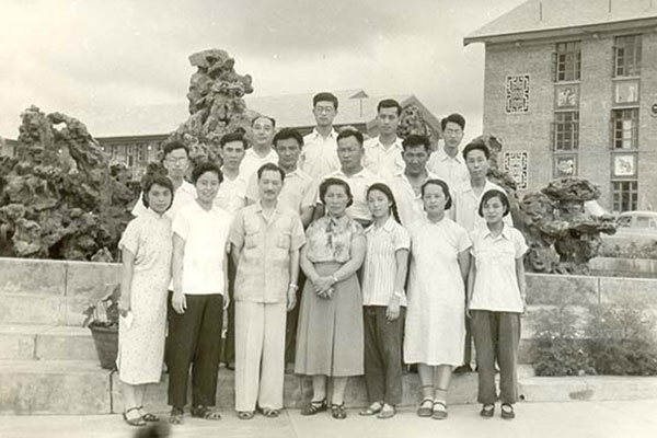 1958年蒙古国医生来我院进修